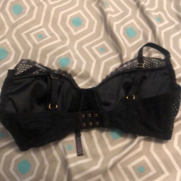 Lace bra - Picture 2 of 2